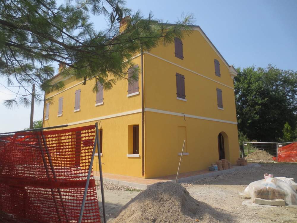 Demolizione e ricostruzione di abitazione rurale San Felice sul Panaro (MO)